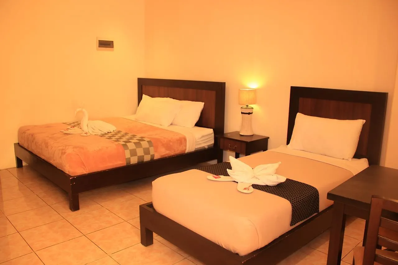 Imerex Plaza Hotel Angeles 3*,